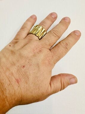 Gold Tone Textured Wide Statement Ring Size 8.5